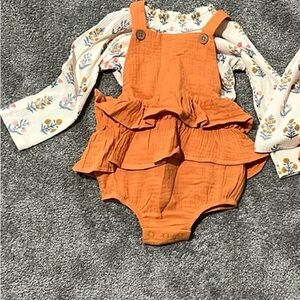 Long sleeve outfit!